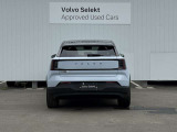 ◆バック/万が一を考え、安全性を重視する方に選ばれているVOLVO車。ドアを開閉するとその重み・厚みに驚くはず