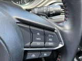 全車速追従機能付(MRCC)アクセルを離しても前方の車に合わせて走行ができます。