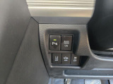 衝突被害軽減システムのスイッチなどは運転席の左側です。