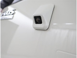 バックカメラが付いているので後方確認が非常にしやすいです。今や運転初心者も熟練者も必須装備!ついていて損はないですね♪