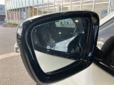 当社は輸入車・国産車の正規ディーラーも運営しており、指定整備工場・認証工場を取得しております。納車前、納車後の点検・車検もお任せください!