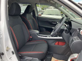見通しのよいすっきりとした視界で、誰でも運転しやすいです。運転のしやすさは疲れにくさにも繋がりますよ♪