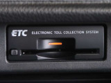 ETC車載器付きです。高速道路の料金所もスムーズに通過出来ます。
