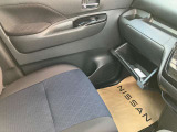 車検証一式が入りやすくなっています。