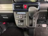 オートエアコンで快適な車内温度を演出してくれます!
