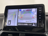 サイドカメラで幅寄せも安心して行えます。