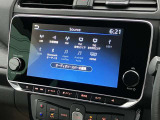 カーナビは、フルセグTV・ラジオ・HDMI・Car-Play連動・Bluetooth等対応です!フルセグは電波が悪くなるとワンセグに自動で切り替わり快適にTVがお楽しみ頂けます♪
