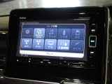 ナビゲーションは純正メモリーナビ(VXM-194VFi)を装着しております。AM、FM、CD、DVD再生、Bluetooth、フルセグTVがご使用いただけます。初めて訪れた場所でも安心ですね!