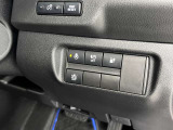 寒い日に重宝するステアリングヒータ付きで、手先から温めます。