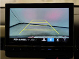 バックカメラ搭載です!車庫入れが苦手な人はもちろん、車両感覚に自信がある人にもお勧めです!見えない箇所が見えるようになるので、低い障害物や隠れてしまっている子供の存在等にも気付く事が出来ます。