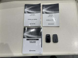 【キーレス】少し離れた場所からでもボタン一つでドアの開錠・施錠ができるのでとっても便利!