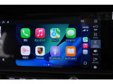 アップルカープレイ搭載されており、使い慣れたiPhoneのナビや音楽アプリをそのまま車のディスプレイで操作していただけます。