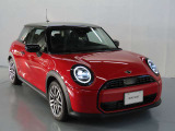 フロントフェイスはMINIアイコンとして永らく愛されるデザイン性の良さと、ブランドの魅力を感じる事ができます。