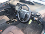 見通しのよいすっきりとした視界で、誰でも運転しやすいです。運転のしやすさは疲れにくさにも繋がりますよ♪