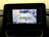 車庫入れなどでバックする際に後方確認ができて便利です。車庫入れ苦手な人もこれで安心!!