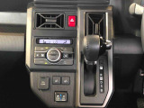 温度を設定すれば、自動で車内の温度管理をしてくれる優れものです♪ATミッションで運転楽々