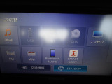 SDカード再生、CD再生、AM、FMラジオ、交通情報、Bluetooth装備しています♪