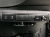 停電などの非常時には電源としても使える100V/1500Wコンセントを車内に設置。電気製品にも対応し、普段使いにもアウトドアでも大活躍!メインスイッチ部