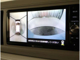バックガイドモニターで、後方を確認しながら安心して駐車することができます。運転初心者も熟練者も必須の機能ですよ!