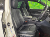 運転席シート廻りは使用感も少なく、良好な状態となっています。丁寧に使われていたことがよくわかりますね。