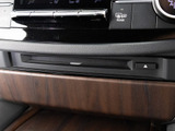 CDはもちろんの事、DVD&Blu-ray再生も可能です。フルセグ地デジにも対応しさらにBluetoothにも対応しております