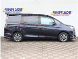 神奈川でお車を探すなら リバーサイド 。当店では在庫数800台展示中となります。残価設定型ゴジュッパローンをメインで販売しており月々のお支払いをお安く高年式車を乗りたい方へ是非ご検討ください。