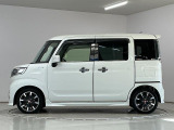 【オプション多数】大好評ボディーへのガラスコーティング施工承ります☆ご納車でキレイなのは当たり前♪その後のお手入れは水洗いでOK!いかに良い状態を保つかがカギ☆純正や社外パーツ等も取り寄せ・取付可能☆