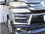 【車屋】として、長く車業界に従事した経験豊富なスタッフが在籍しております。