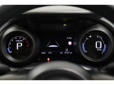 マルチインフォメーションディスプレイ付きのメーターです!エコ運転へ導く多彩な情報を表示してくれます。