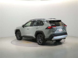 ご覧の車両以外にも多数のU-Carを展示販売しております。