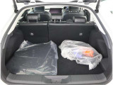 広々としたラゲージスペースを備えています。大きなものや長さのある荷物もしっかりと積み込めます。