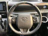【ステアリングスイッチ】運転中、前方から目線をそらすことなく、オーディオ等の操作が可能な便利機能!安心&快適なドライブを演出してくれます♪
