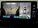 バックカメラの画像です。ガイドラインがスムースな車庫入れをサポートいたします。車庫入れの安心感がアップしますね。