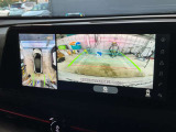 【アラウンドビューモニター】はまるで上から見ているような視点で周囲を確認できます!駐車が苦手な方でも安心して駐車できますね♪