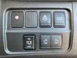 両側オートスライドドアです!インテリジェントキーや運転席のスイッチで簡単にドアの開閉ができるので、とても便利な装備です♪