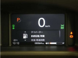 7インチの液晶メーターで、速度表示やHonda SENSING作動表示などを、分かりやすく表示 見やすさを追求したメーターです。