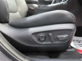 運転席8ウェイパワーシート。