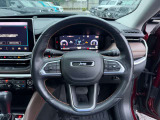 ステアリングを握れば目の前にJeepワールドが広がります!