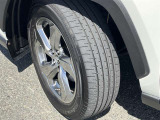 販売するすべての中古車に【ロングラン保証】が付帯します。走行距離無制限・期間は1年間です。保証修理は全国5000箇所のトヨタテクノショップにてお受けいただけます。