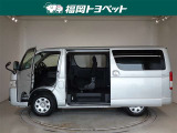 両側パワースライドドア付きだから、狭い駐車スペースなどでの 乗り降りラクラク!小さなお子さまのいるご家庭には嬉しい装備。