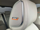 「BOSEパーソナルプラスサウンドシステム」運転席と助手席のヘッドレスト内蔵スピーカーを含む計8つの高性能スピーカーと最先端DSP内蔵アンプを組合わせ、ライブ会場にいるかのような音の広がりと臨場感を楽しめます