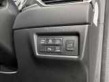 パワーバックドア付きですので、ゴルフの時や荷物をたくさん持っている時など特に便利です!