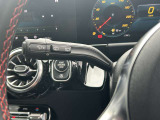 納車前整備は、メルセデスベンツ国際認定メカニックによる最新の検査ライン等の施設が充実した当社工場で入念に行います。メルセデス・ベンツの定める厳しい基準をクリアしたお車のみをご案内させて頂きます。