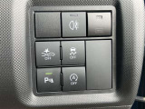 アイドリングストップ機能がついているので、停車時にエンジンを止めて燃料消費を抑えます。環境にもお財布に優しいですね♪