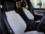 運転席・助手席シートヒーター&クーラーを装備。季節を問わず快適なドライブをサポートします。