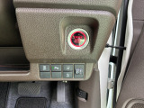 各種スイッチを見やすく配置♪ 運転席からスムーズに操作できる使いやすい設計です☆