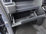 当店のお車には第三者機関の検査による「車両状態証明書」がついています!安心して乗っていただくためにも是非ご覧下さい!(一部お車を除く)