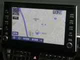 【9インチ純正ナビ】純正ナビを装備。タッチパネル式で使いやすく、詳細地図により目的地をピンポイントで設定できます。初めての道でも迷いにくく、ロングドライブも快適ですよ♪
