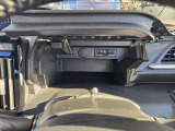 運転席前方のボックスにETCが入っています。