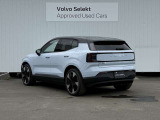 ◆バック/万が一を考え、安全性を重視する方に選ばれているVOLVO車。ドアを開閉するとその重み・厚みに驚くはず